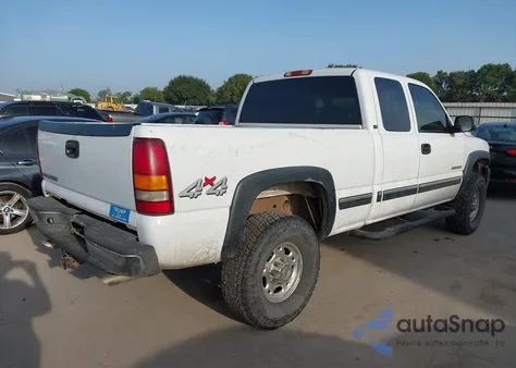 2002 Chevrolet Silverado 2500Hd Ls z USA, uszkodzony, nr VIN 1GCHK29G32E137562